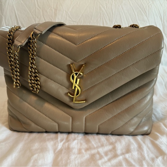 Saint Laurent Medium Loulou bag in good condition - Picture 3 of 6